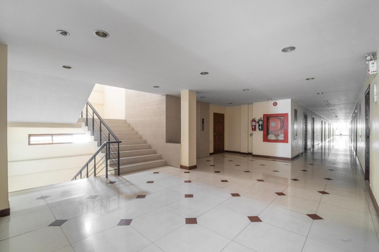 Oyo 882 The Moonlight Serviced Apartment Pattaya Esterno foto